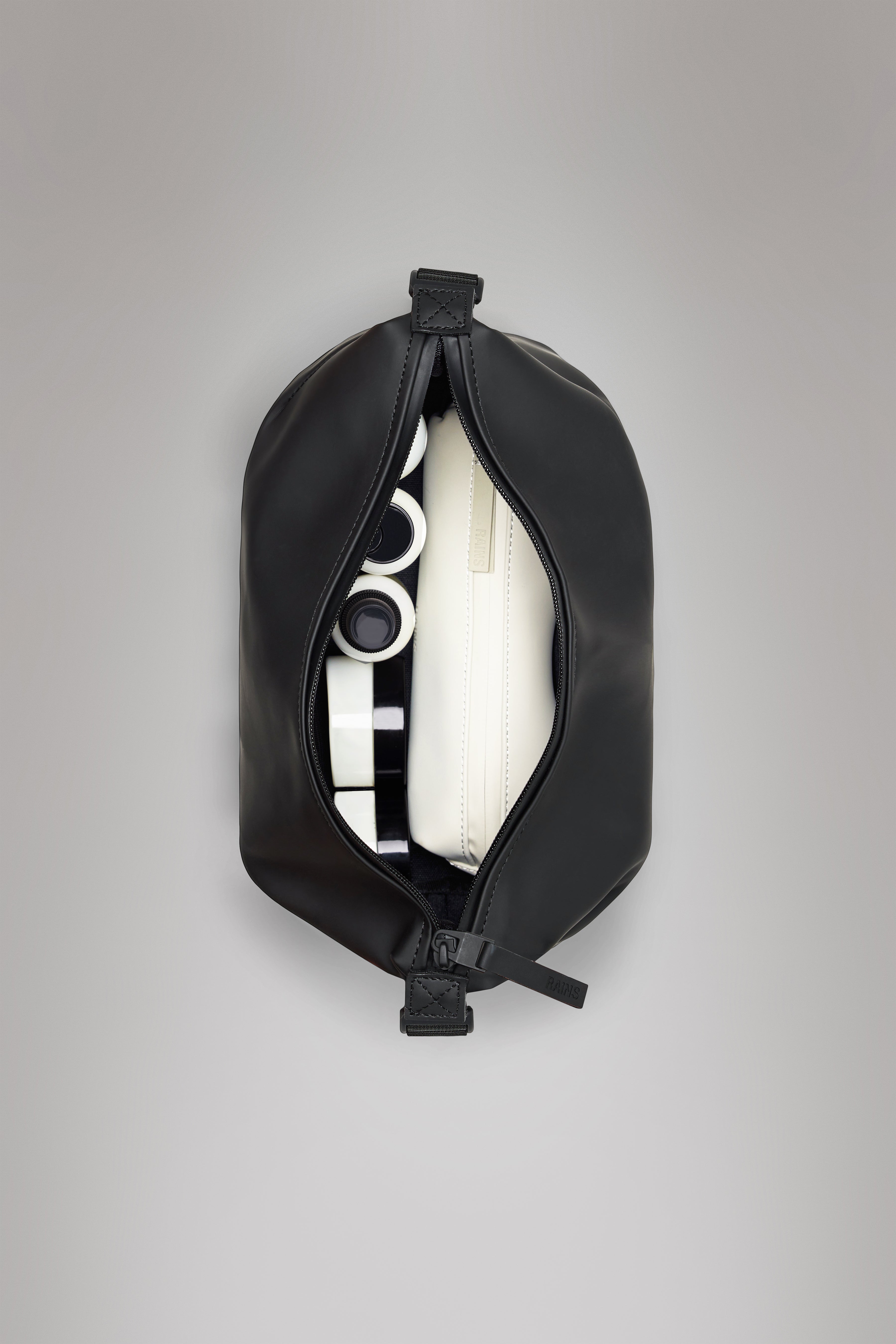 RAINS Hilo Wash Bag Lagoon 5.50L H18 x D12 x W26 cm Wash Bag