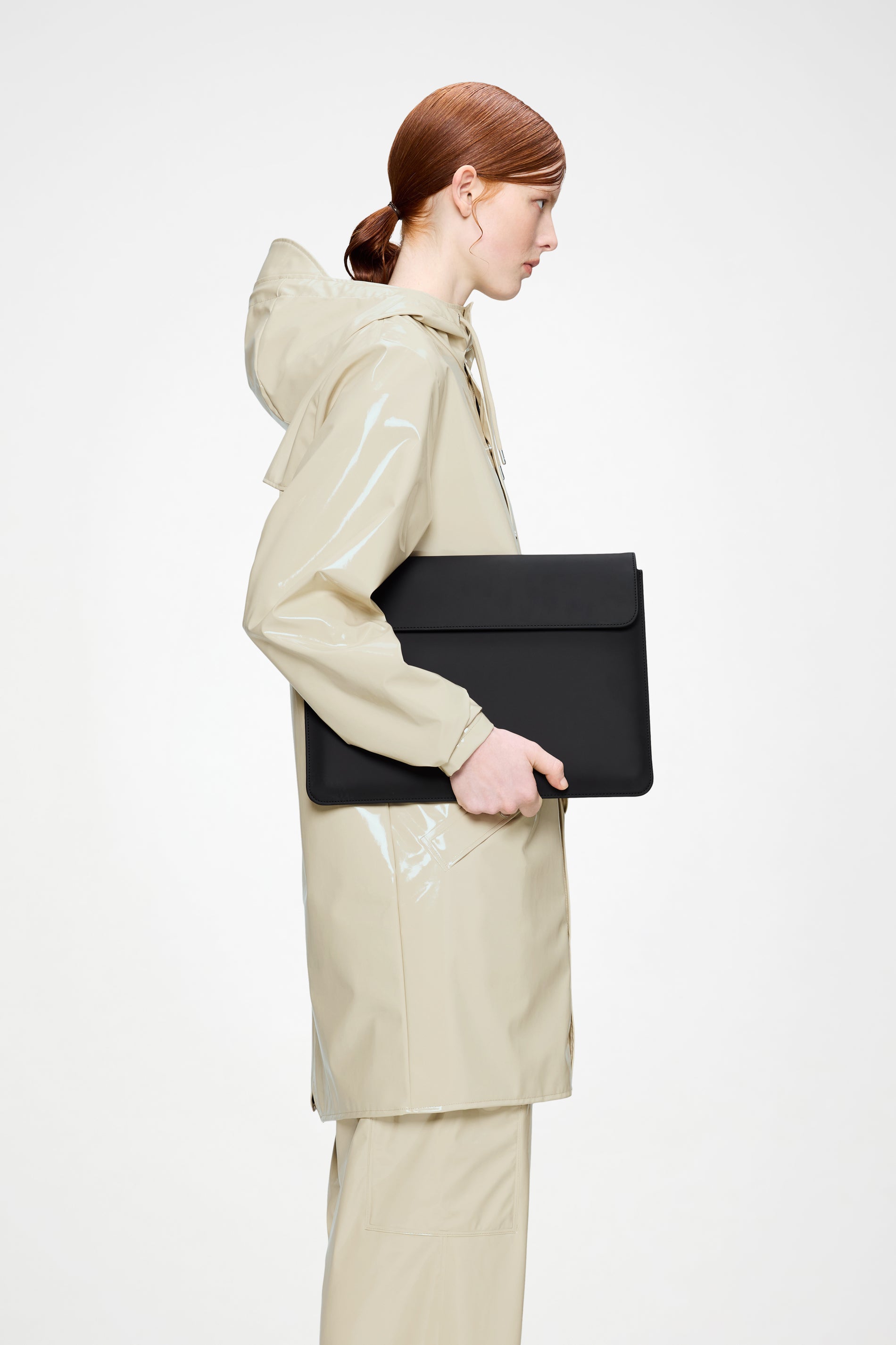 RAINS Laptop Portfolio 15″/16″ Black 0.60L H30 x D0 x W40 cm Laptop Case