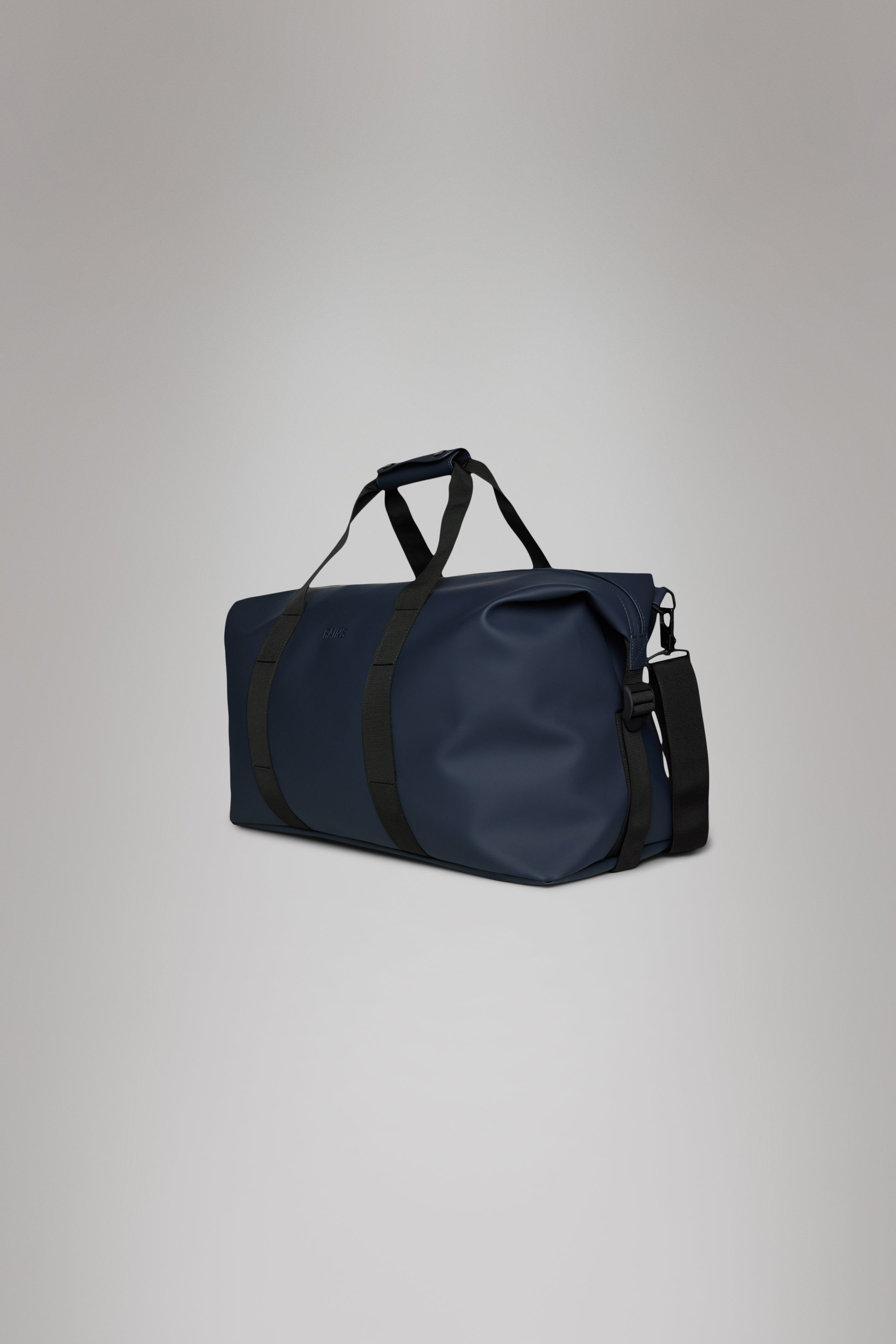 RAINS Hilo Weekend Bag Navy 36L H35 x D26 x W62 cm Weekender