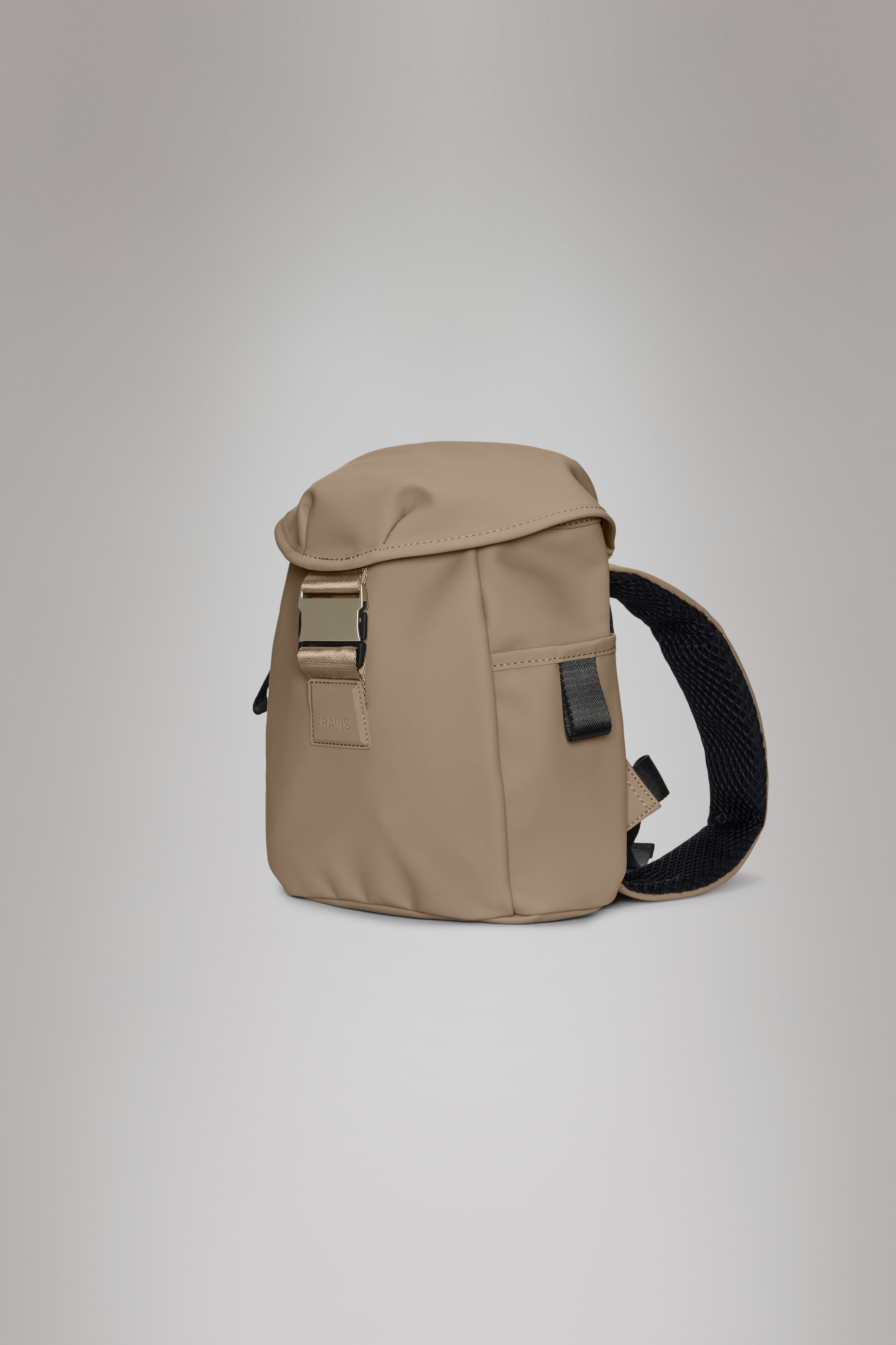 RAINS Valera Bucket Backpack Mini Beige 6.80L H26 x D10 x W22 cm Backpack