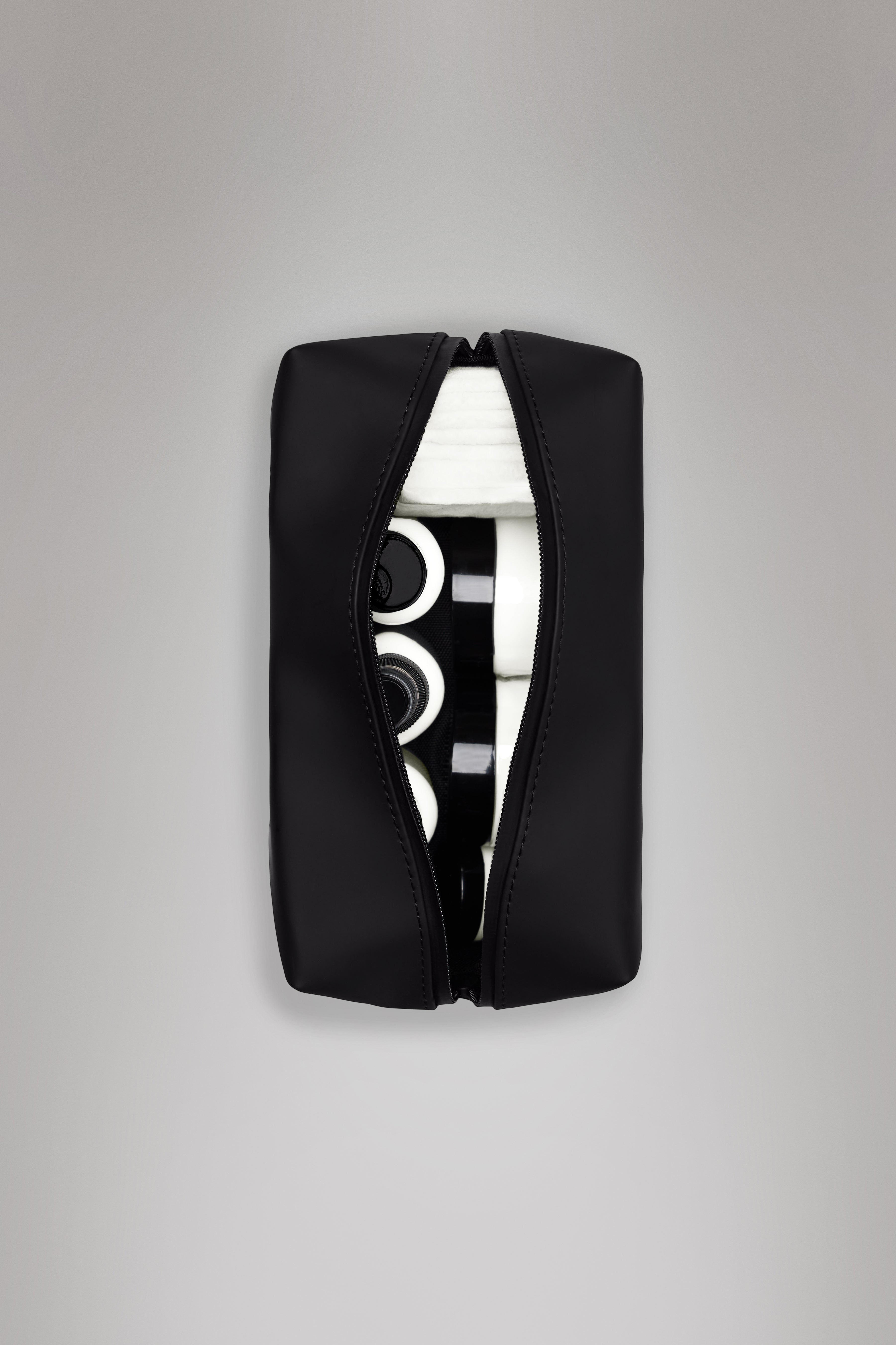 RAINS Wash Bag Small Coal 3L H13 x D11 x W21 cm Wash Bag