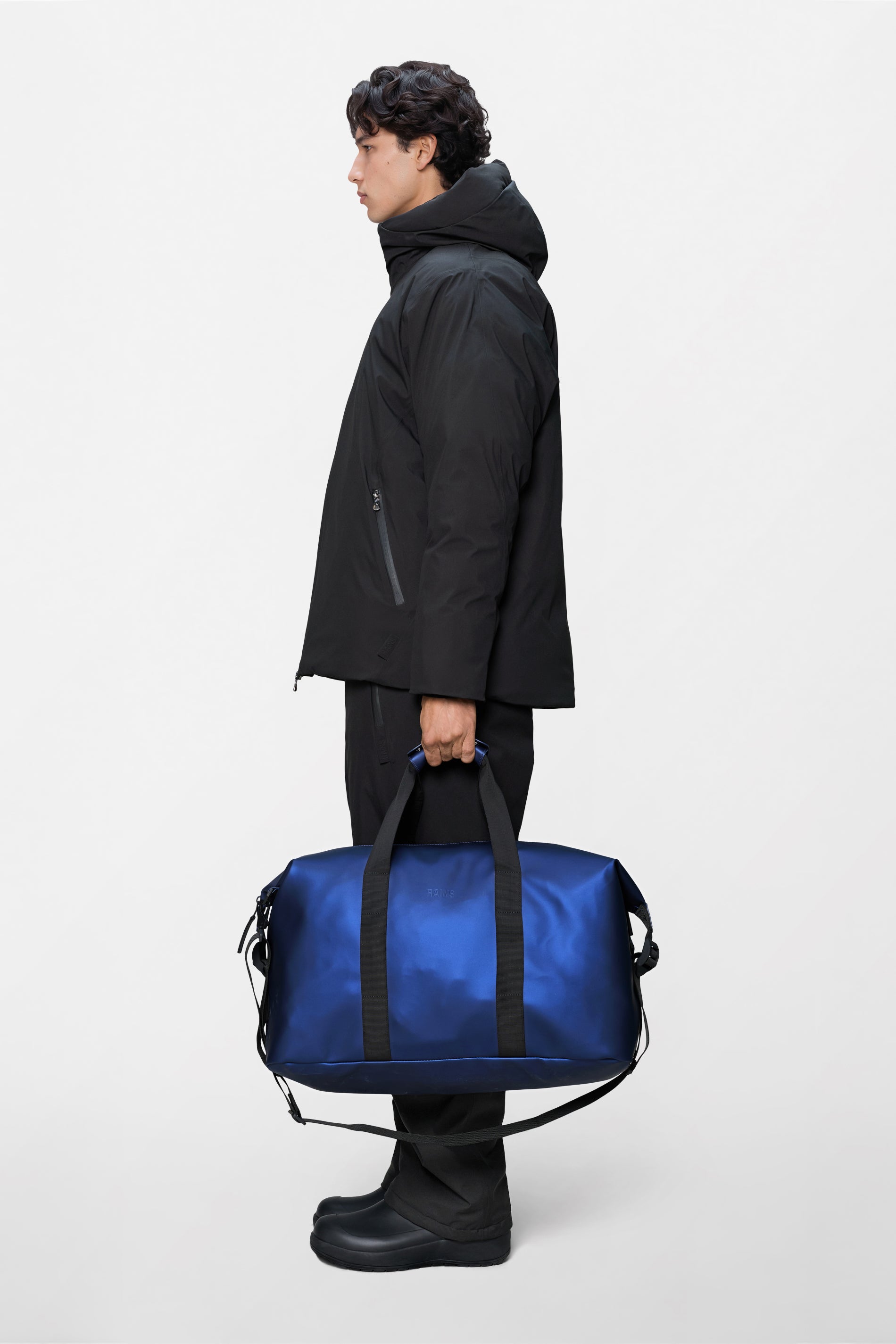 RAINS Hilo Weekend Bag Lucid 36L H27 x D26 x W52 cm Weekender