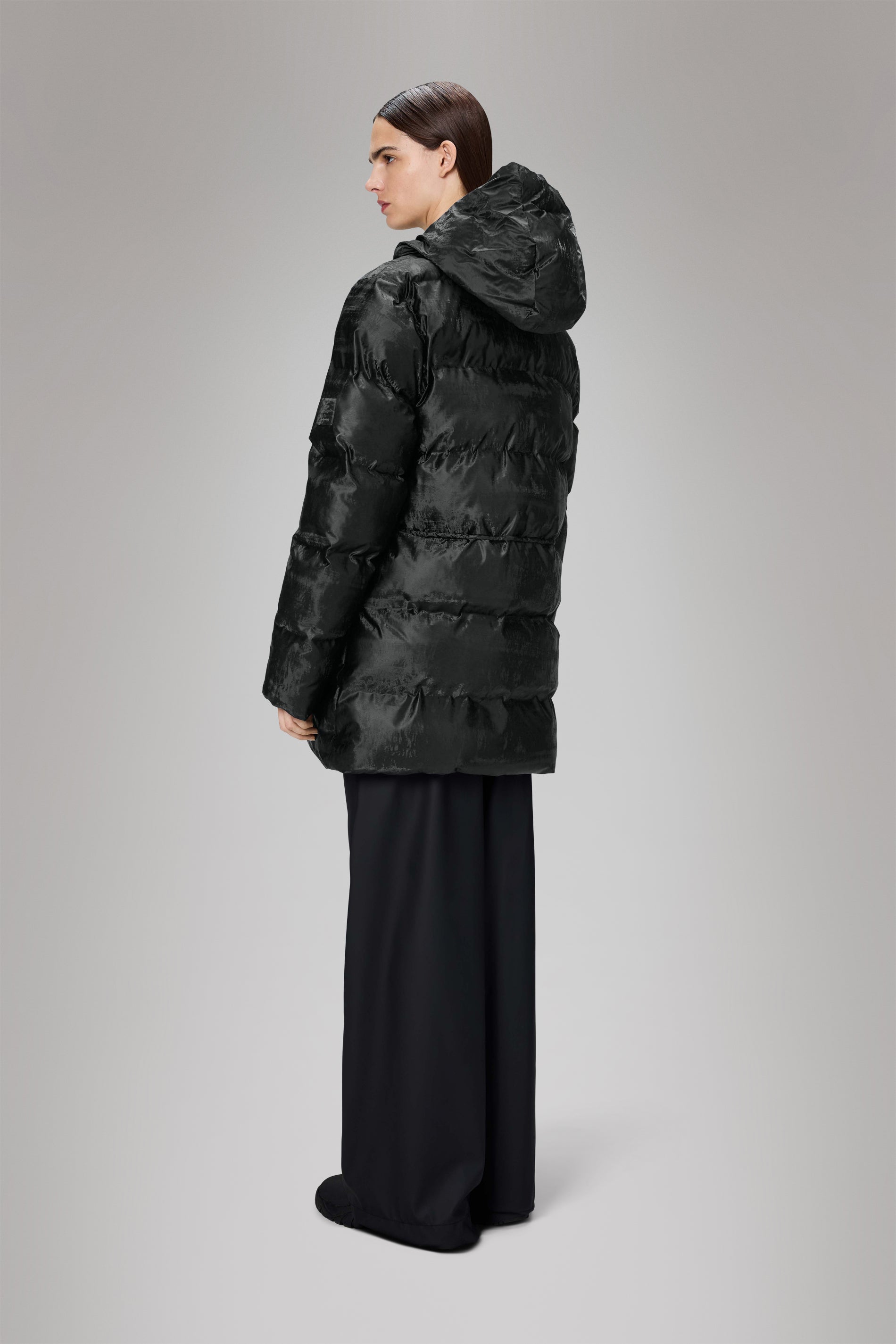 RAINS Alta Long Puffer String W Jacket Coal Jacket