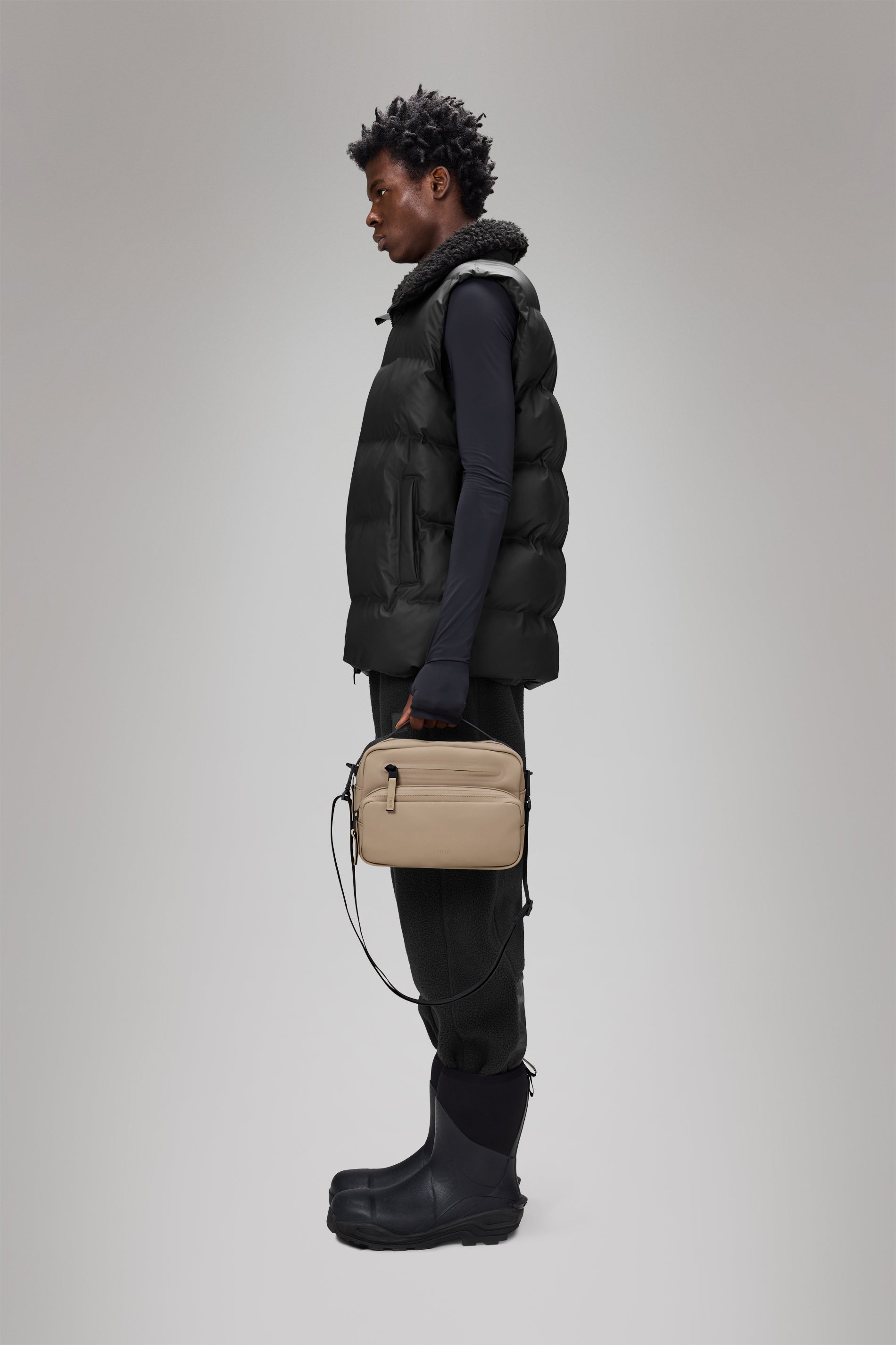 RAINS Cargo Box Bag Beige 3.60L H18 x D9 x W25 cm Crossbody