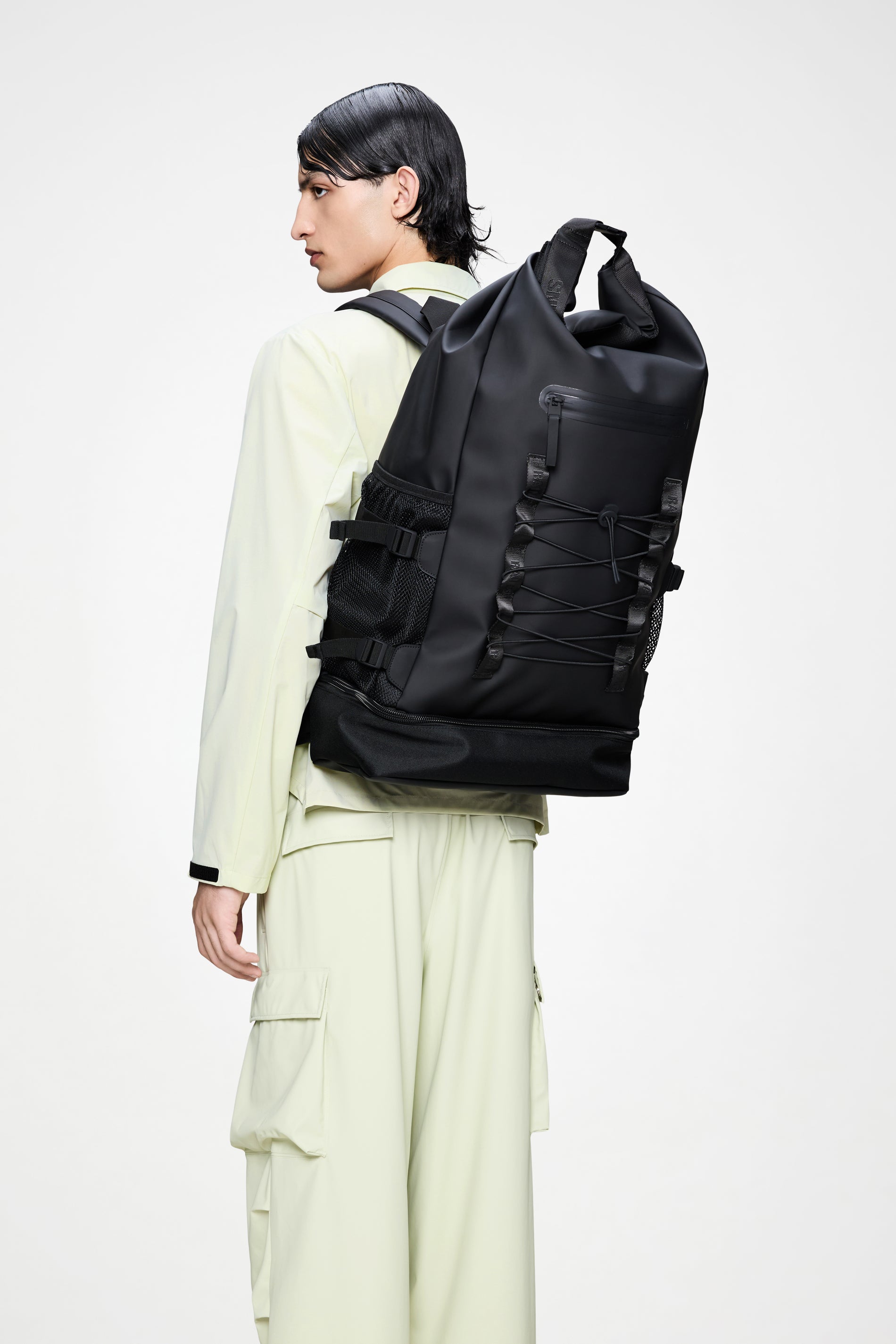 RAINS Trail Mountianeer Rolltop Large Black Backpack