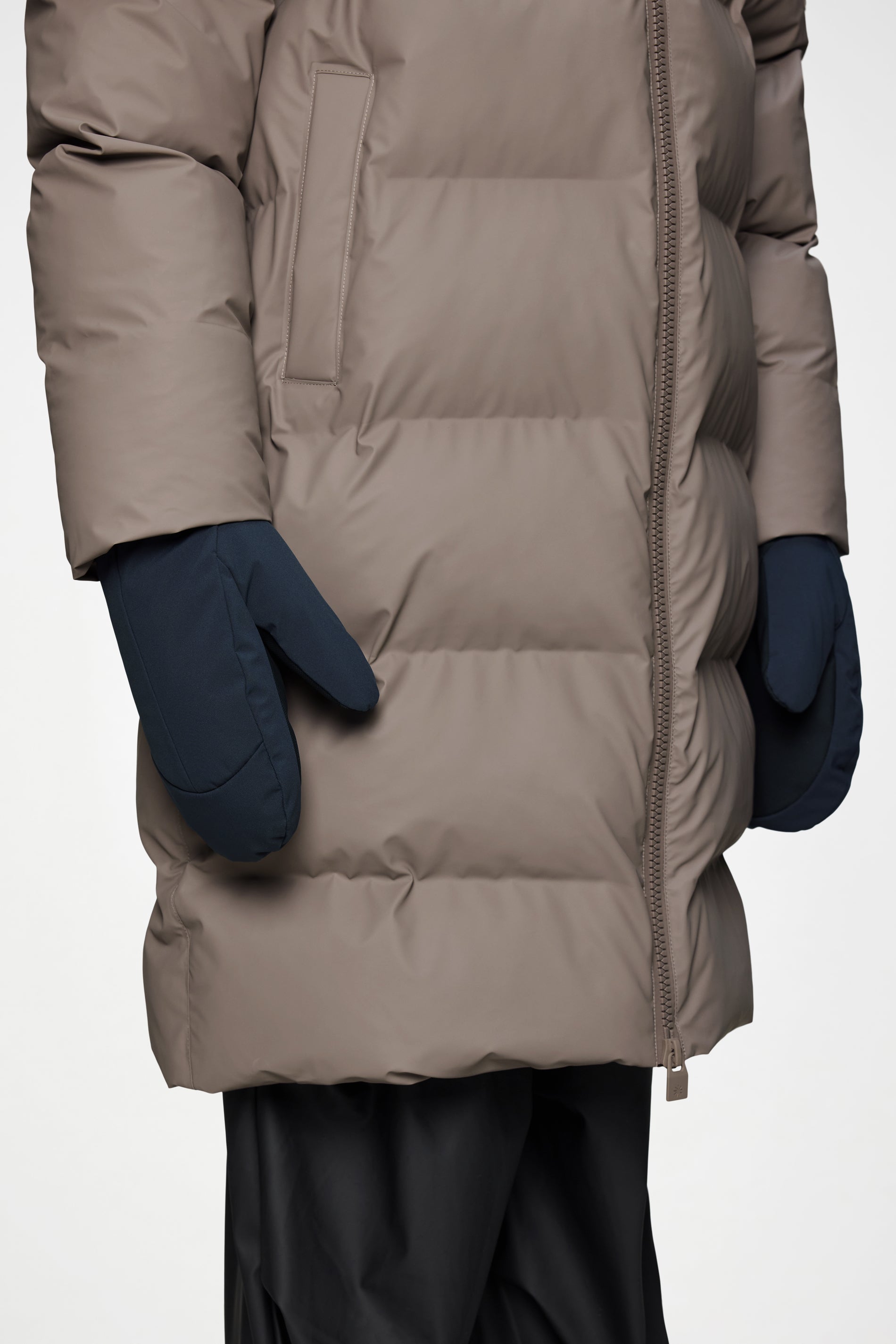 Sarna Insulated mittens